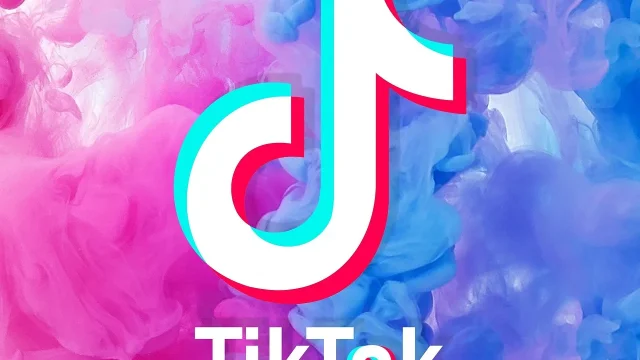 découvrez l'univers captivant de tiktok, l'application de partage de vidéos qui fait fureur dans le monde entier. des tendances aux défis créatifs, plongez dans une communauté dynamique où chacun peut s'exprimer et divertir.