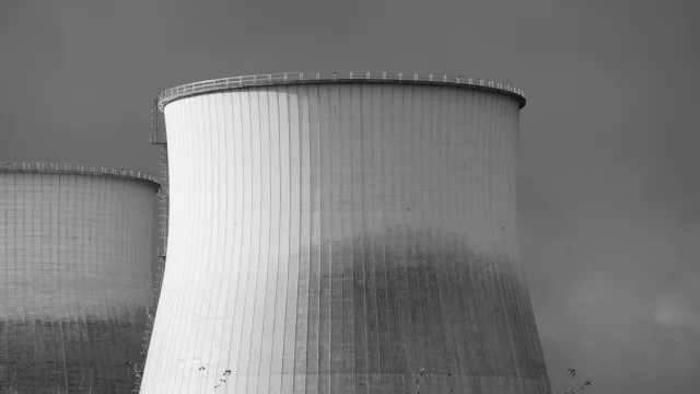 découvrez tout ce qu’il faut savoir sur les réacteurs : principes de fonctionnement, types, applications industrielles et innovations récentes. un guide complet pour comprendre leur rôle essentiel dans de nombreux secteurs.