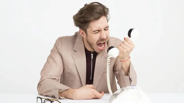découvrez tout ce qu'il faut savoir sur le spam : définition, risques, et conseils pour s'en protéger efficacement.