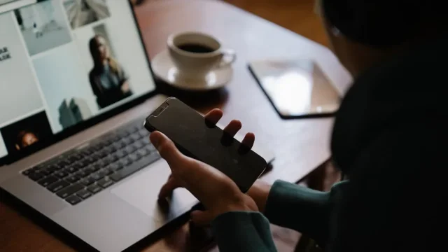 découvrez les tendances seo incontournables de cette année qui transformeront votre stratégie numérique. restez à jour avec les meilleures pratiques pour optimiser votre visibilité sur les moteurs de recherche et attirer un trafic qualifié vers votre site.