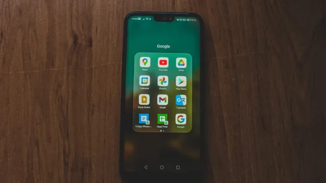 découvrez google discover, l'outil personnalisé de google qui vous propose des actualités et contenus adaptés à vos centres d'intérêt pour rester informé facilement.