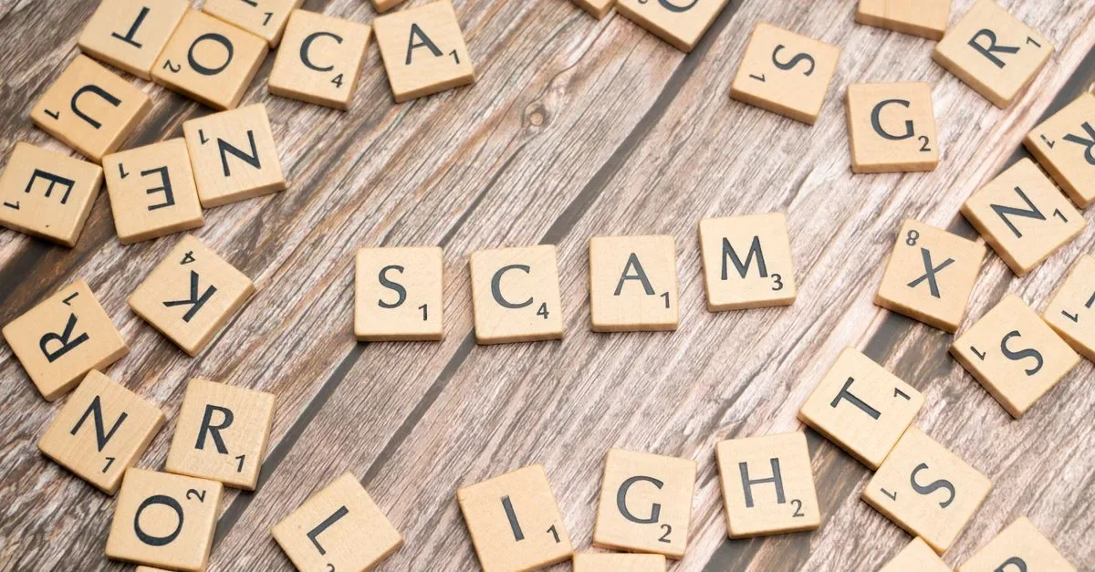 découvrez comment identifier et éviter les arnaques de recrutement frauduleuses pour protéger vos informations personnelles et décrocher un emploi en toute sécurité.
