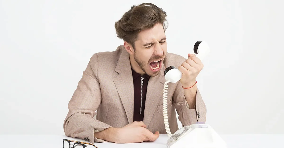 découvrez tout ce qu'il faut savoir sur le spam : définition, risques, et conseils pour s'en protéger efficacement.
