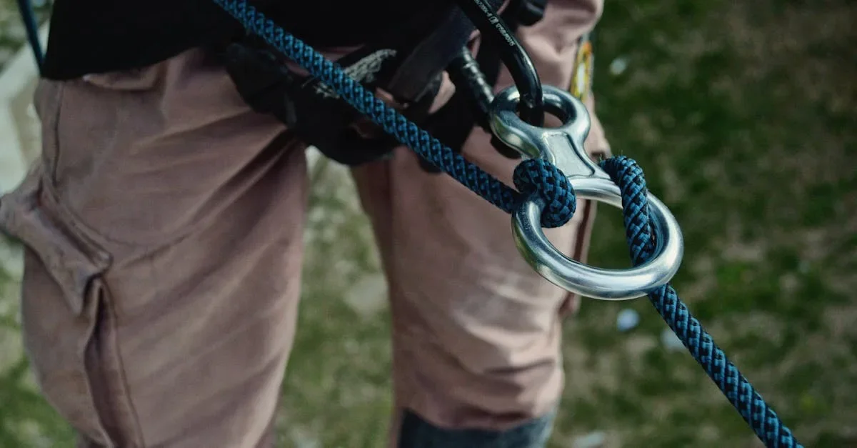 découvrez l'escalade, un sport d'aventure alliant force, technique et plaisir en pleine nature ou en salle. conseils, équipements et astuces pour grimper en toute sécurité.