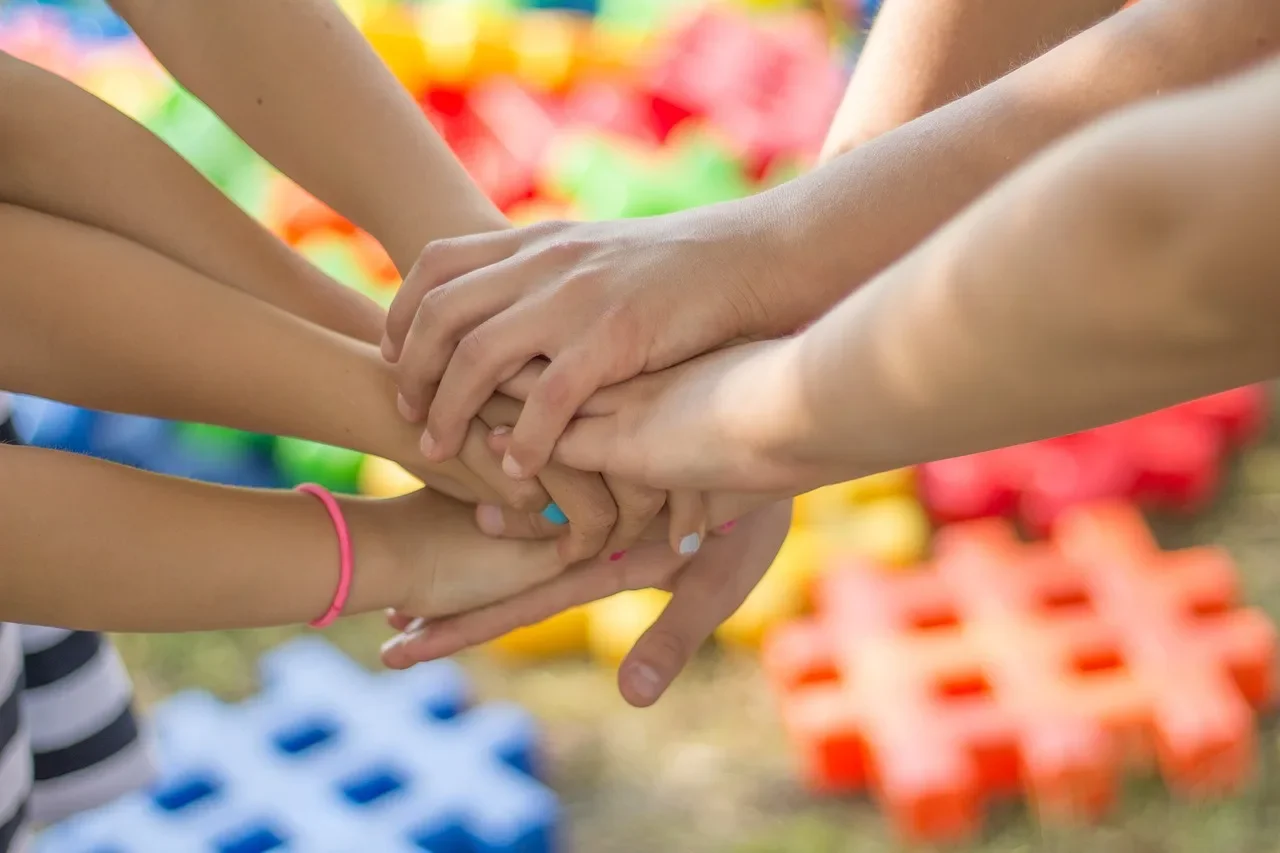 découvrez une communauté dynamique pour échanger, partager des idées, collaborer et créer des liens autour de centres d’intérêts communs. rejoignez-nous et participez à l’aventure !