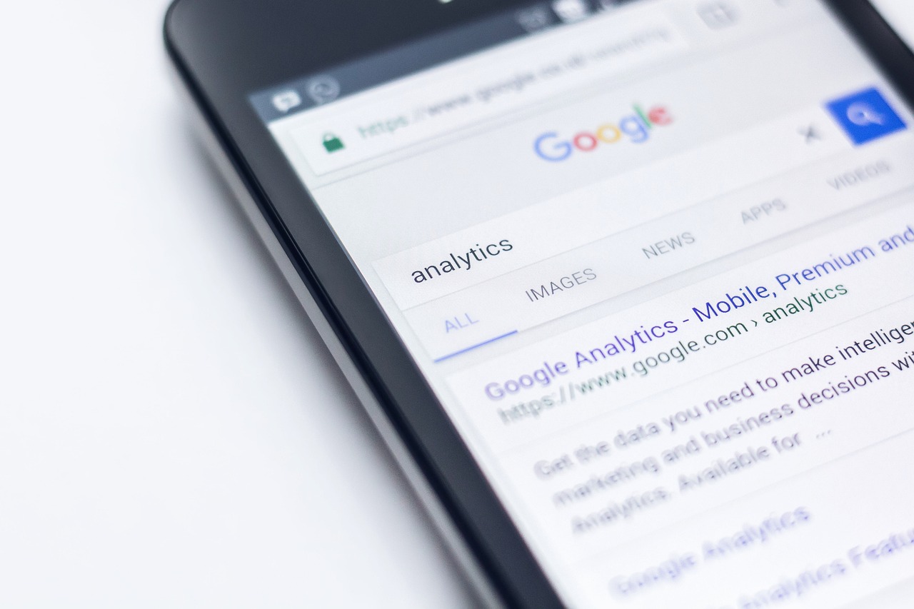 découvrez les dernières mises à jour de google et leur impact sur le référencement de votre site. restez informé des changements d'algorithme et optimisez votre stratégie seo en conséquence.